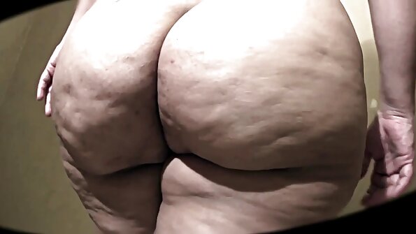 พายุหิมะที่ก้นในวันแรกของวันหยุด. หนัง โป๊ video